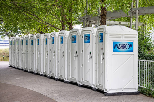 Affordable portable toilet rental in Saint John Fisher College, NY